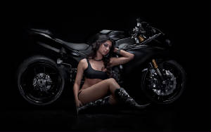 moto-girl3.jpg
